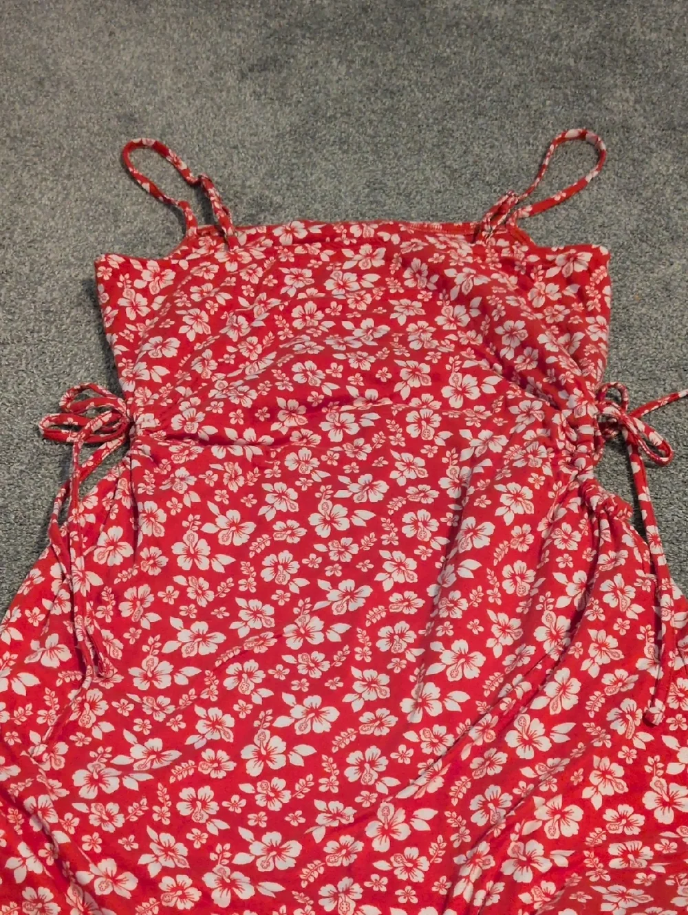 Hollister Hibiscus 🌺 Tropical Floral Red Dress Size Medium - Picture 7 of 7